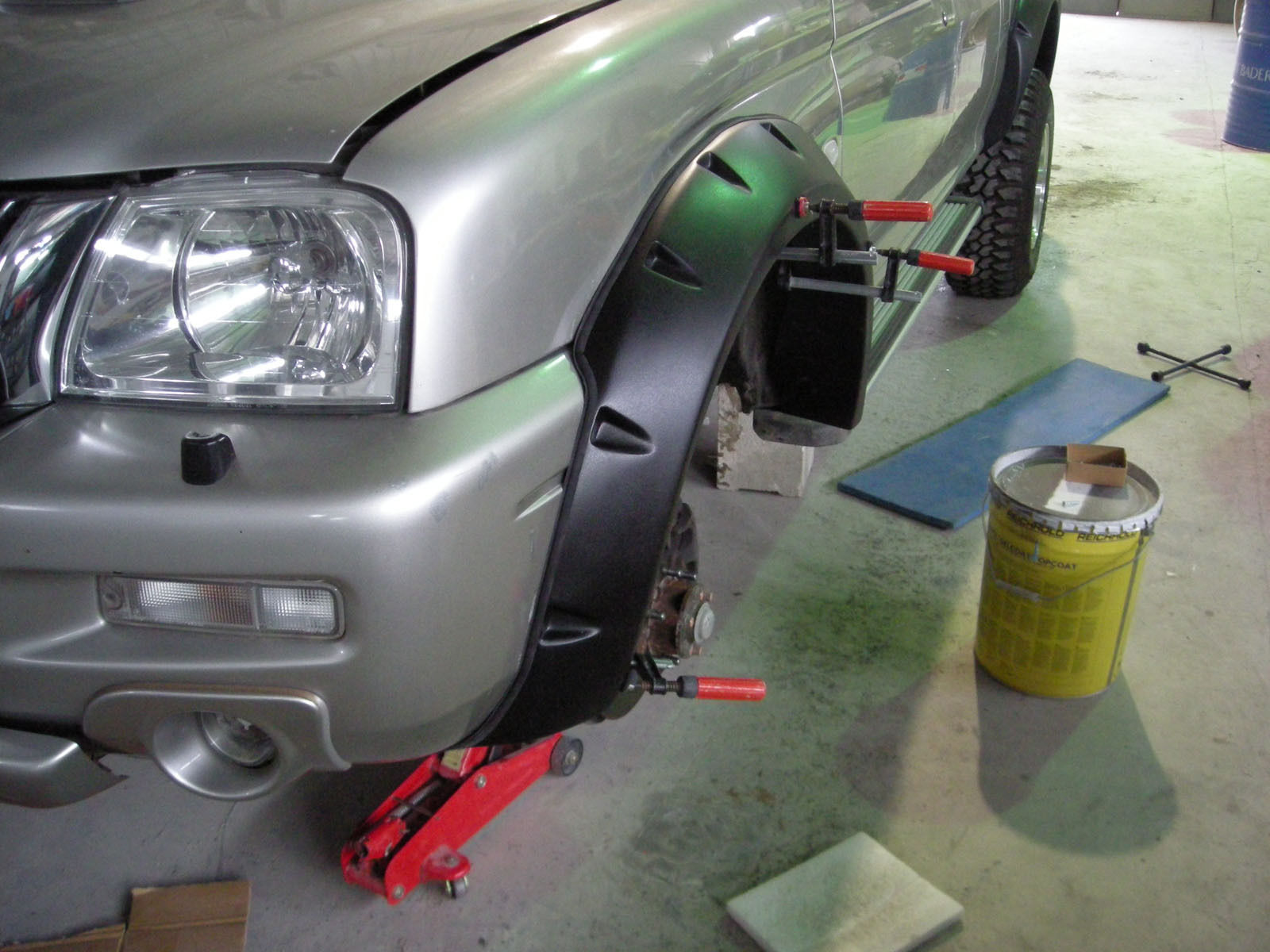 Wide fender flares wheel arches for MITSUBISHI L200 19962005 4door