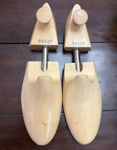 Bally Wooden Shoe Trees Size 3 Made in England Adjustable Cedar Shoe Tree Pair