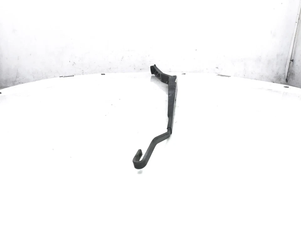 Brazo limpiaparabrisas pasajero derecho Toyota Camry 1997-2002 85211-Aa030 Foto 3 de 4