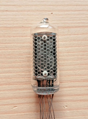 1 X IN-8-2 IN8-2 Soviet Nixie Tube. NEW. 100% Tested.