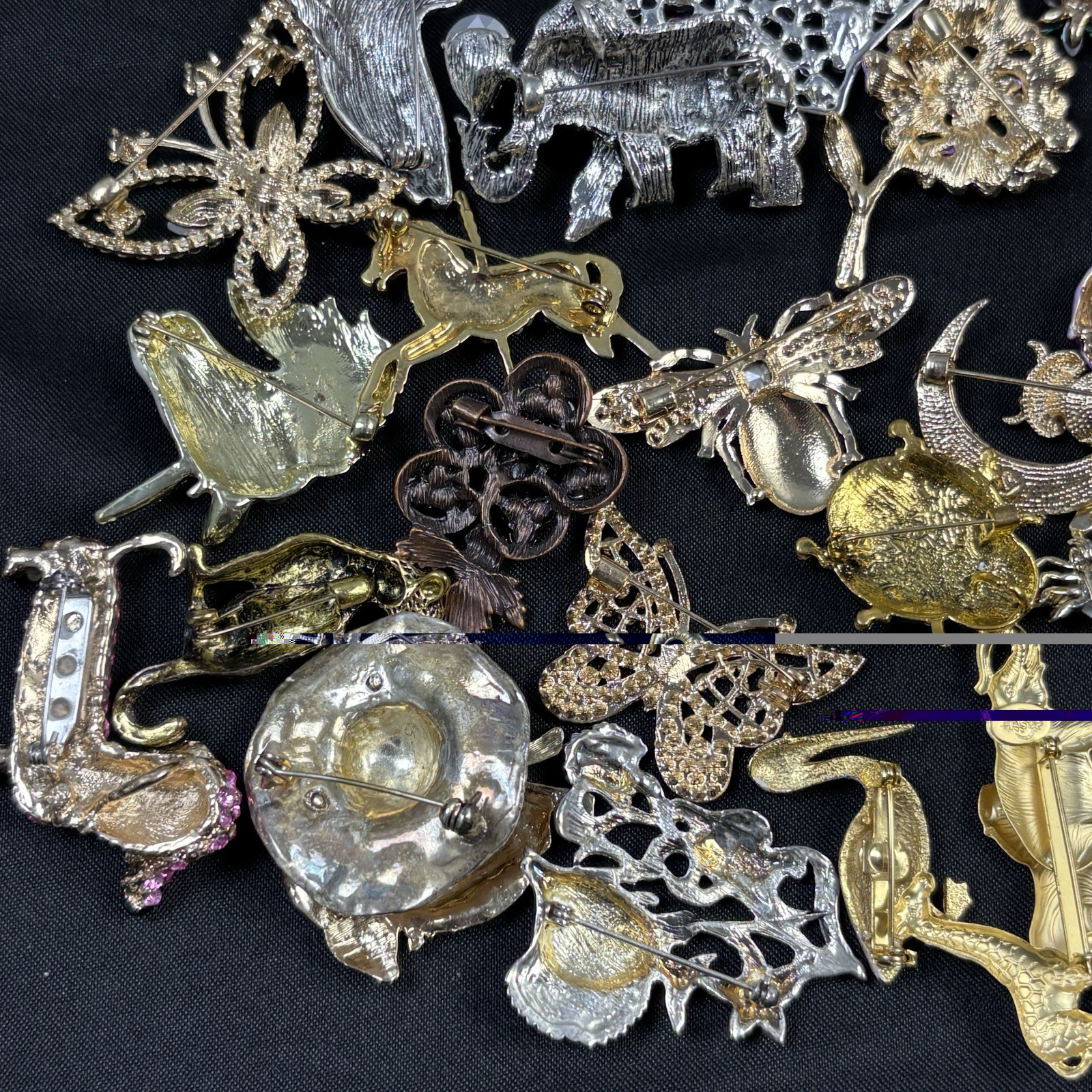 Mostly Modern Assorted Unsigned Brooch Pin Lot Of… - image 22