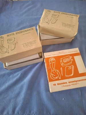 2 BOÎTES ENSEIGNANTES BREVET FRENET AVEC 10 BANDES MATHS 1966. ATC 21-30. - Photo 1/4