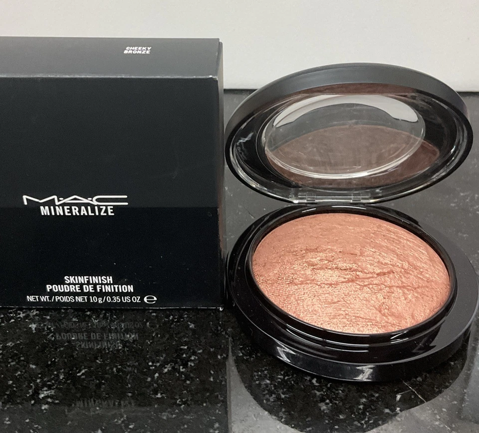 MAC Mineralize Skinfinish Cheeky Bronze 0.35 oz Full Size - Image 3 of 4