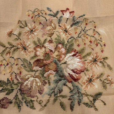 Vintage Luxus Nadelspitze Wolle Kunst Wandteppich Blumen unvollendet 26"x 26" - Bild 1 von 4