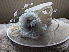 Jacques Vert Beige/Cream & Ivory Wide Brim Sinamay Occasion Hat with Flower VGC
