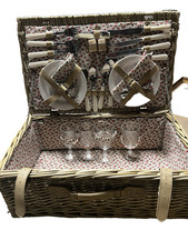 Luxury Wicker Picnic Basket Set for 4