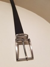 Dillard s Geniune Leather Reversible Black / Burgundy Belt 26