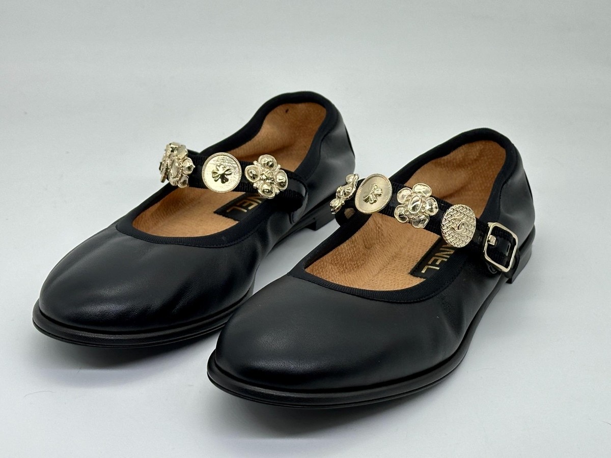 CHANEL 24A Metiers D'Art Leather Mary Jane Charm Strap Flat