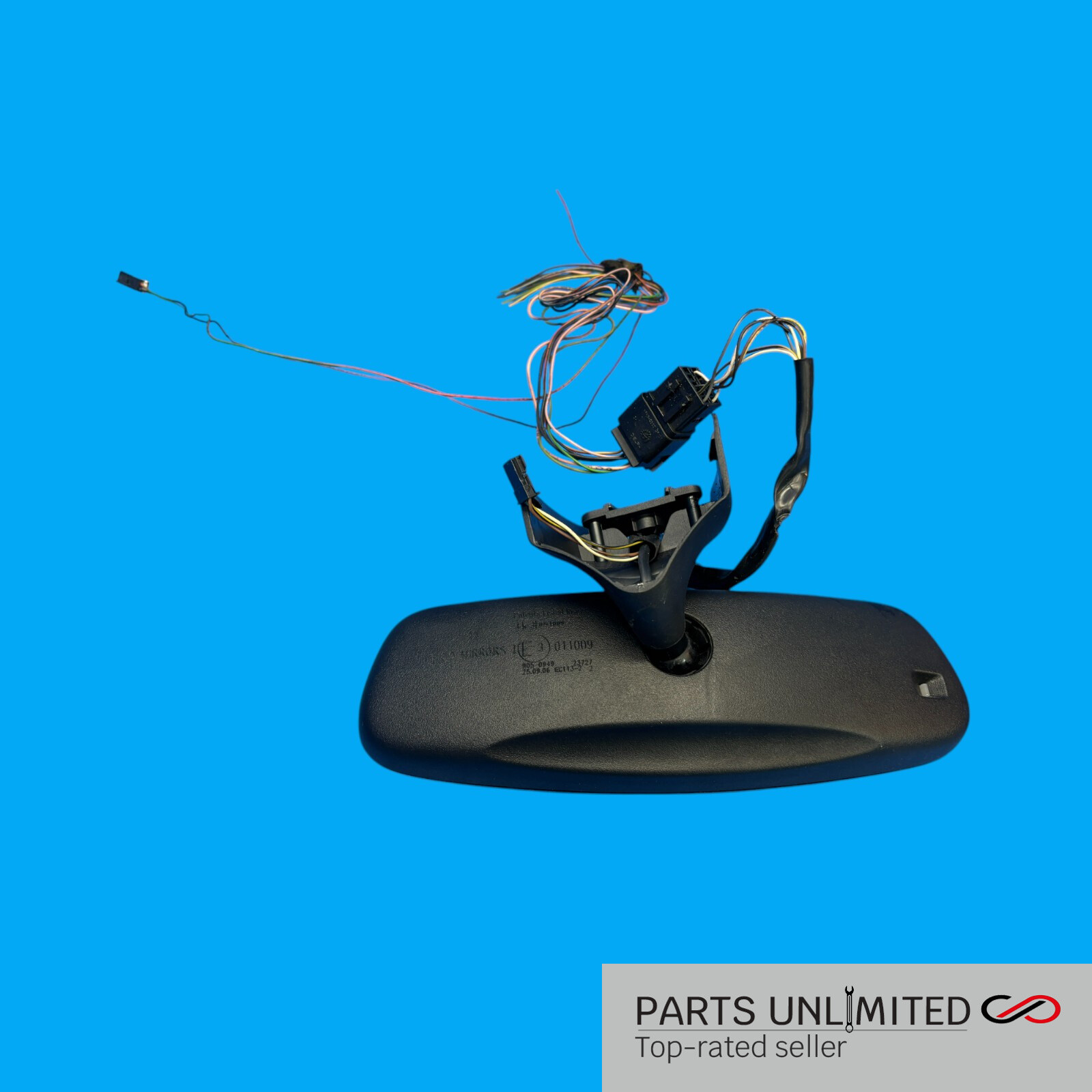 03-08 Maserati Quattroporte M139 OEM backup rear view mirror Auto dimming