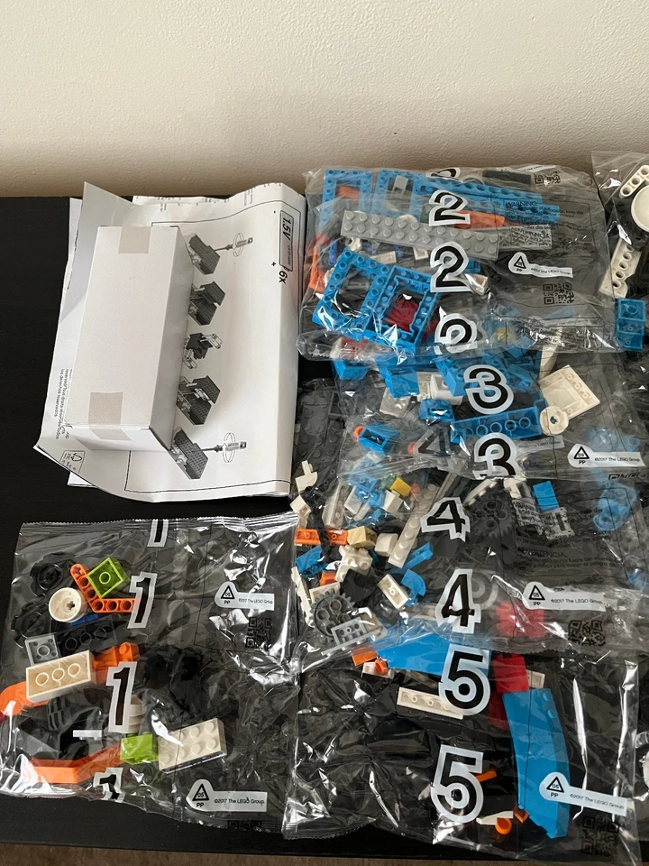 LEGO Boost: Creative Toolbox (17101) - OPEN BOX WITH SEALED BAGS - Image 2 of 4