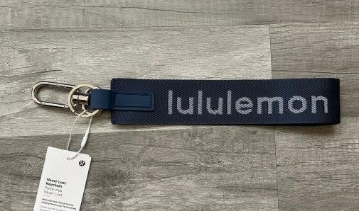 Lululemon Never Lost Keychain NAVY BLUE lanyard new key fob