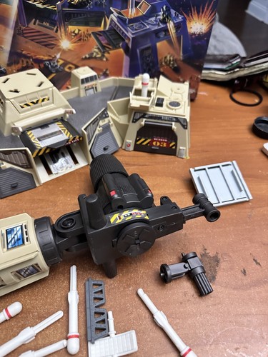 Galoob Micro Machines Military BATTLE ZONES - NIGHT ATTACK 1995 Incomplete - Picture 4 of 11