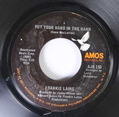 Pop 45 Frankie Laine - Put Your Hand In The Hand / Going To Newport On Amos