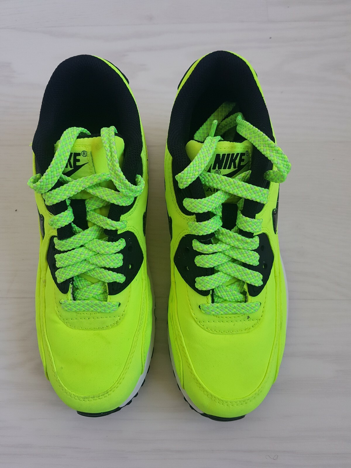 nike air max size 4