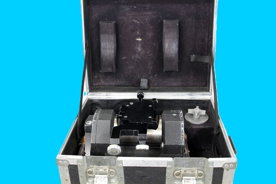 O Connor Model 150 XR Fluid Head Commercial Quality Capacity 125LBS - Image 2 of 4