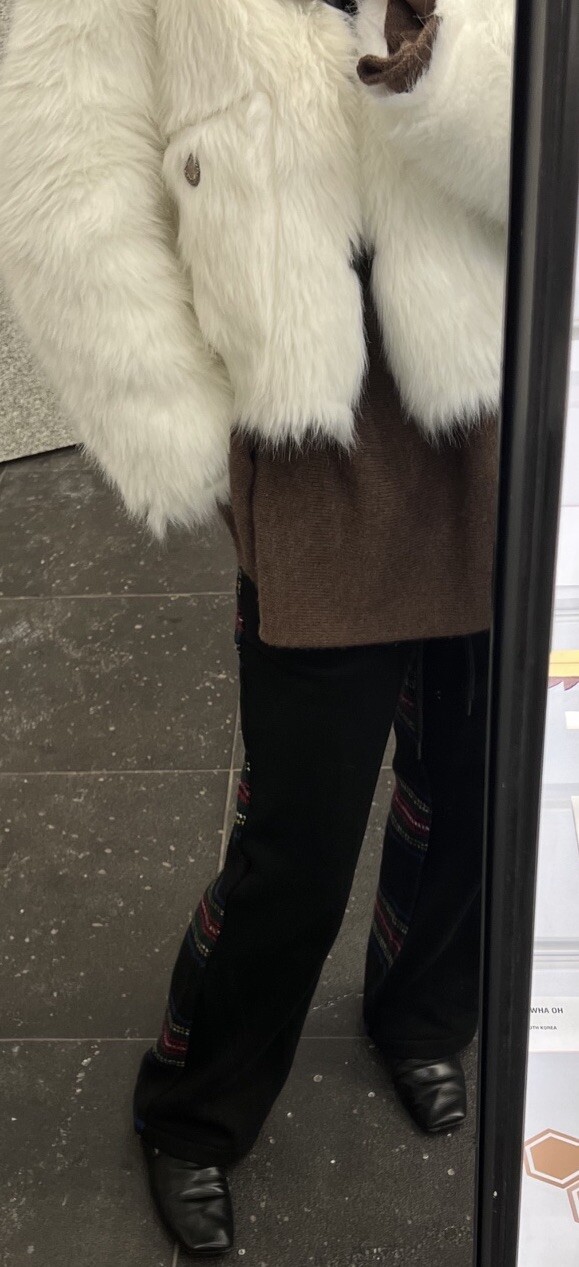 Black & Checked Pattern Pants Unique Stylish Size… - image 2