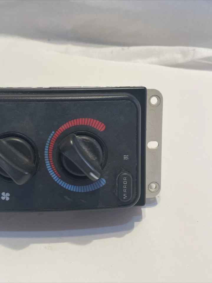 Dodge Ram 1500 1998 temperatura aire acondicionado control de clima 55055654ac Foto 2 de 4