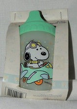NEW IN PKG. VINTAGE BABY SNOOPY FROM PEANUTS GREEN NON-SPILL CUP 9 oz.