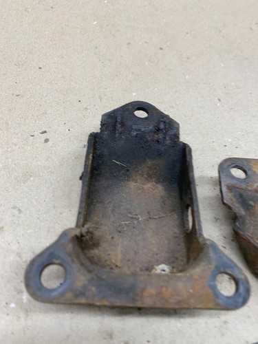 1964 68 69 65 67 Oldsmobile Cutlass OLDS 330 350 455 Engine Frame Mount PERCHES - Picture 9 of 10