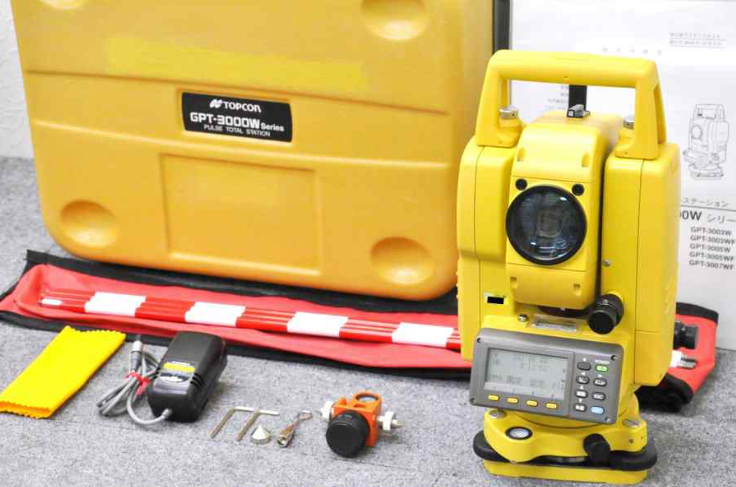 TOPCON GPT-3005W Total Station Surveying Instrument Japan JP