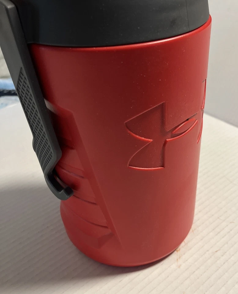 Under Armour Red/Gray 64 oz. Double Insulated Foam Hydration Bottle Thermos - Image 3 of 4