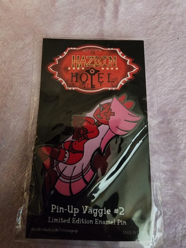 Hazbin Hotel - Pin-up Vaggie #2 Enamel Pin