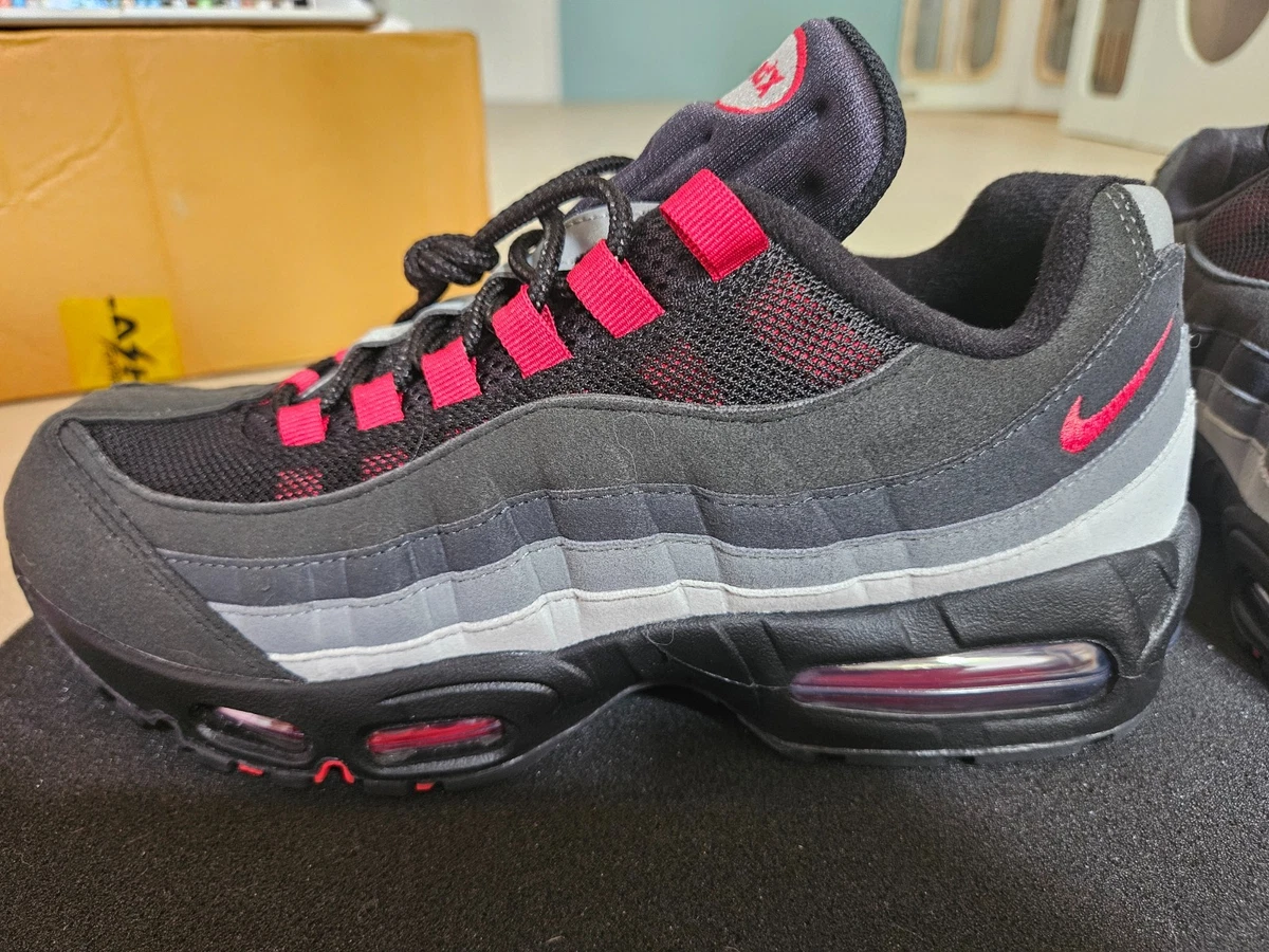 Liverpool F.C. x Nike Air Max 95 OG You'll Never Walk Alone for