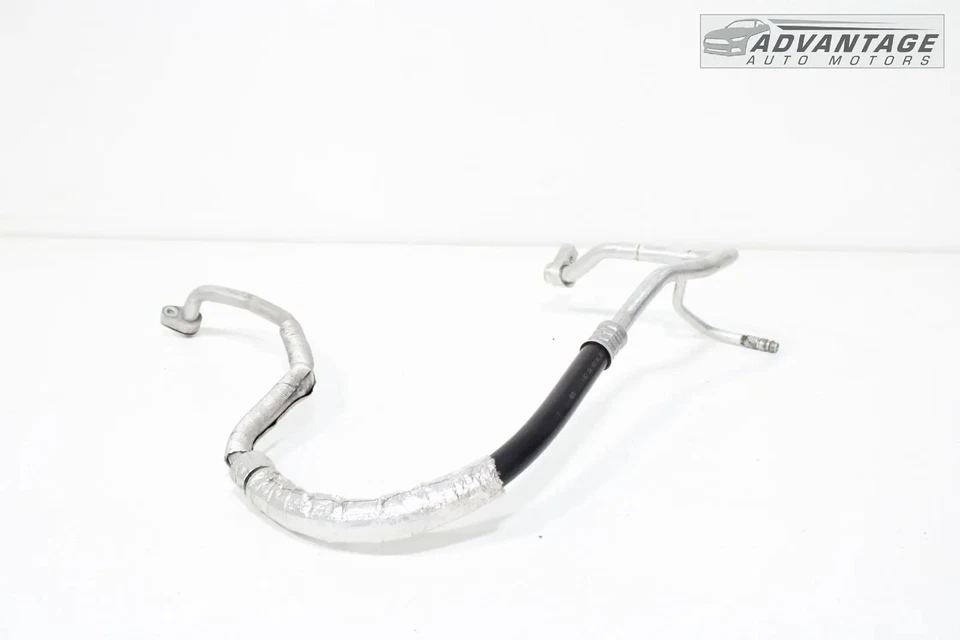 Lincoln MKZ 2017-2020 3,0 L AC aire acondicionado manguera de succión superior tubo OEM Foto 2 de 4