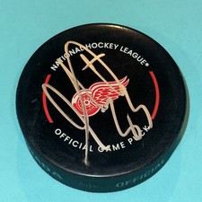 MORITZ SEIDER Signed Detroit RED WINGS Official GAME Puck Beckett Auth (BAS)