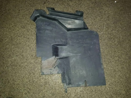 BMW 5 E34 Scheinwerferverkleidung vorne links 51718148931 2.50 Petrol 33962677