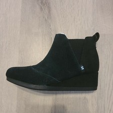 Toms Girls Youth Kelsey Black Suede Ankle Boots Size 1