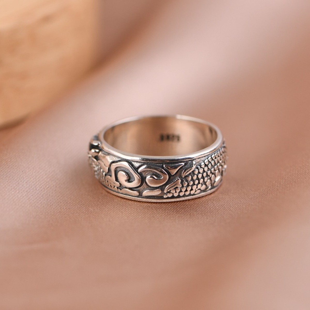G-DRAGON Übermensch SILVER RING シルバーリング G-DRAGON bermensch SILVER RING シルバーリング｜Yahoo!フリマ