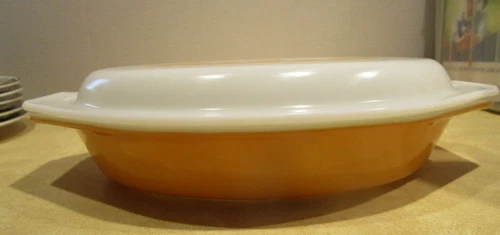 Vintage Pyrex Gold Butterfly Divided Baking Dish 1 Quart with Lid 63Free Holder