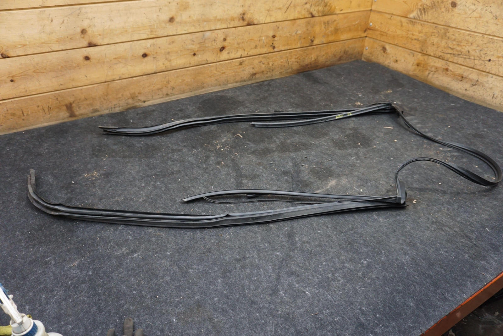 Front Windshield A-pillar Weatherstrip 51767279772 Bmw 428 435 M4  