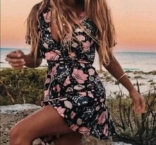 SPELL & THE GYPSY COLLECTIVE Winona Black Pink Floral Short Dress Size M SP2