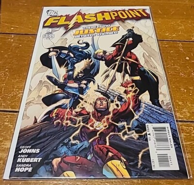 DC Flashpoint #4 Comic Book 