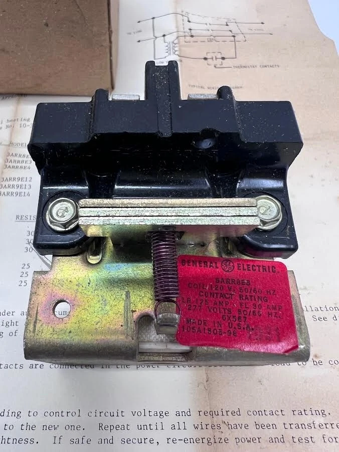 General Electric 3ARR8E3, 30 Amp Contactor 120V Coil 277V, 50/60Hz - Image 4 of 4