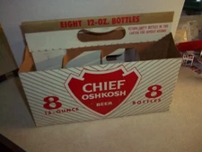 Scarce Vintage CHIEF OSHKOSH BEER 8 PACK BOTTLE BOX #1 Wisconsin Wi Bar Tavern