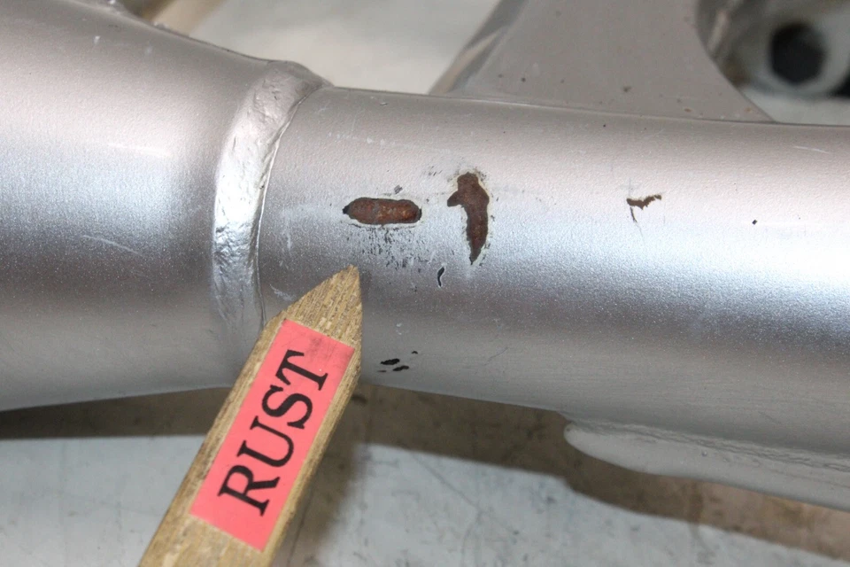 05-09 SUZUKI BOULEVARD S50 VS800 OEM REAR SWINGARM SUSPENSION ARM - Image 4 of 4