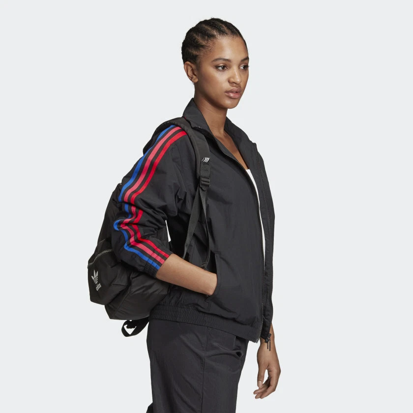 Bulk clearance track jackets