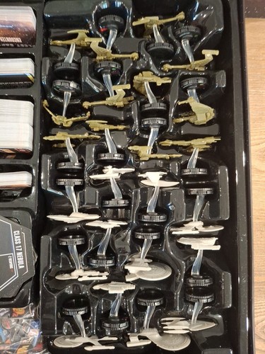 WizKids Brettspiel Star Trek - Fleet Captains komplett Heroclix *kleine Karton Gebrauchsspuren - Bild 3 von 8