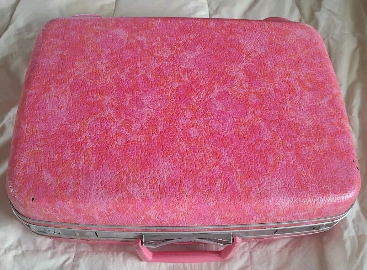 Vintage Samsonite Pink Marbled Barbie Silhouette Hard Case Vintage Samsonite Pink Marbled Barbie Silhouette Hard Case