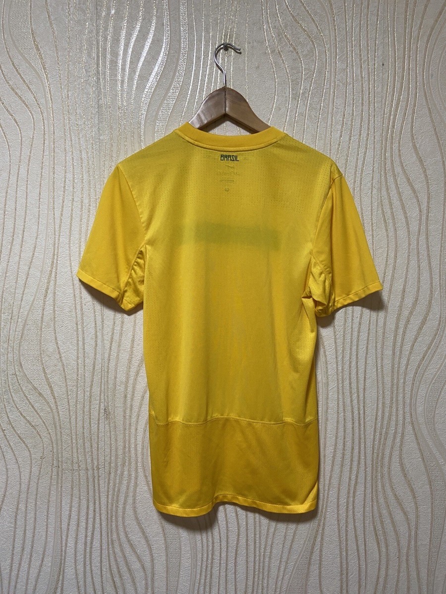 BRAZIL 2011 2012 HOME FOOTBALL SHIRT SOCCER JERSEY NIKE