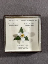 VINTAGE COSTUME JEWELLERY - THE TRILLIUM -  HAND MADE FLOWER BROOCH