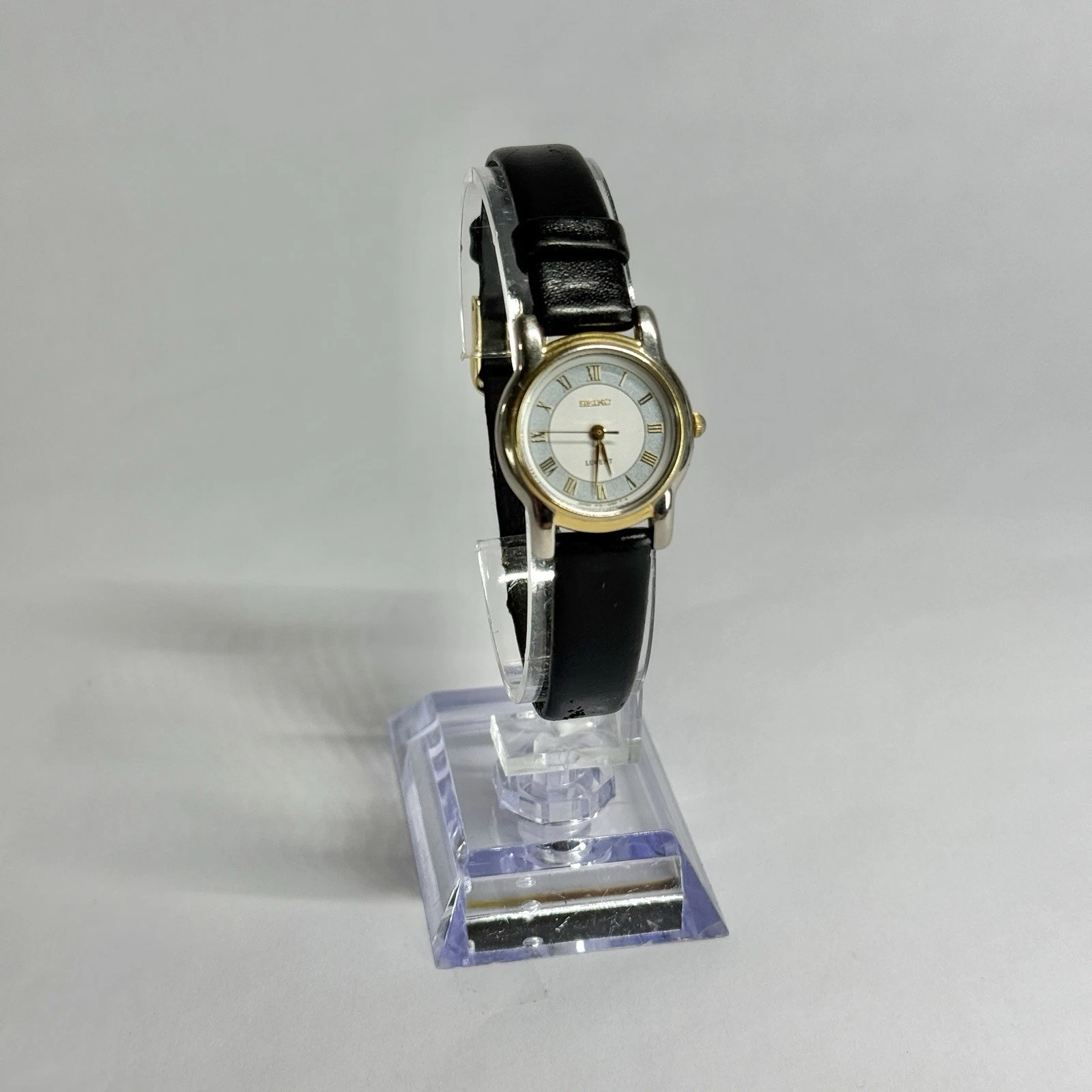 SEIKO 1F21-0J80 Analog Quartz Gold Tone Women Vintage Watch W680 *WORKING