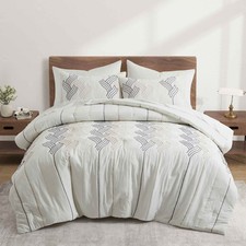 Boho Embroidered Comforter Set Tufted Geometric Weave Bedding Quilt All Season