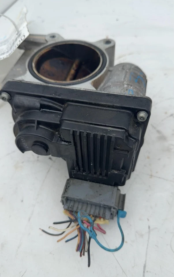 Chevrolet Chevy Malibu 2005 2006 carrocería del acelerador/ensamblaje de válvulas Foto 2 de 4