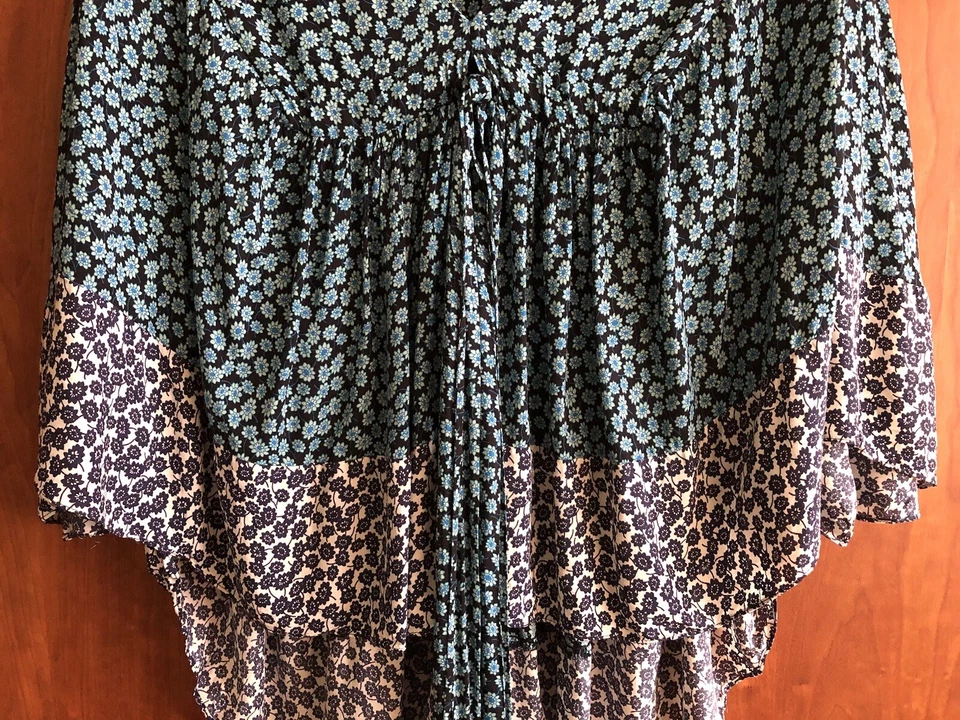 Zara Trafaluc TRF Open Wing Blouse Size S Blue 2 Pattern Lightweight Floral Boho - Image 4 of 4