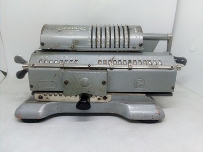 Cash Register, Adding Machines - Mechanical Calculator Adding Machine