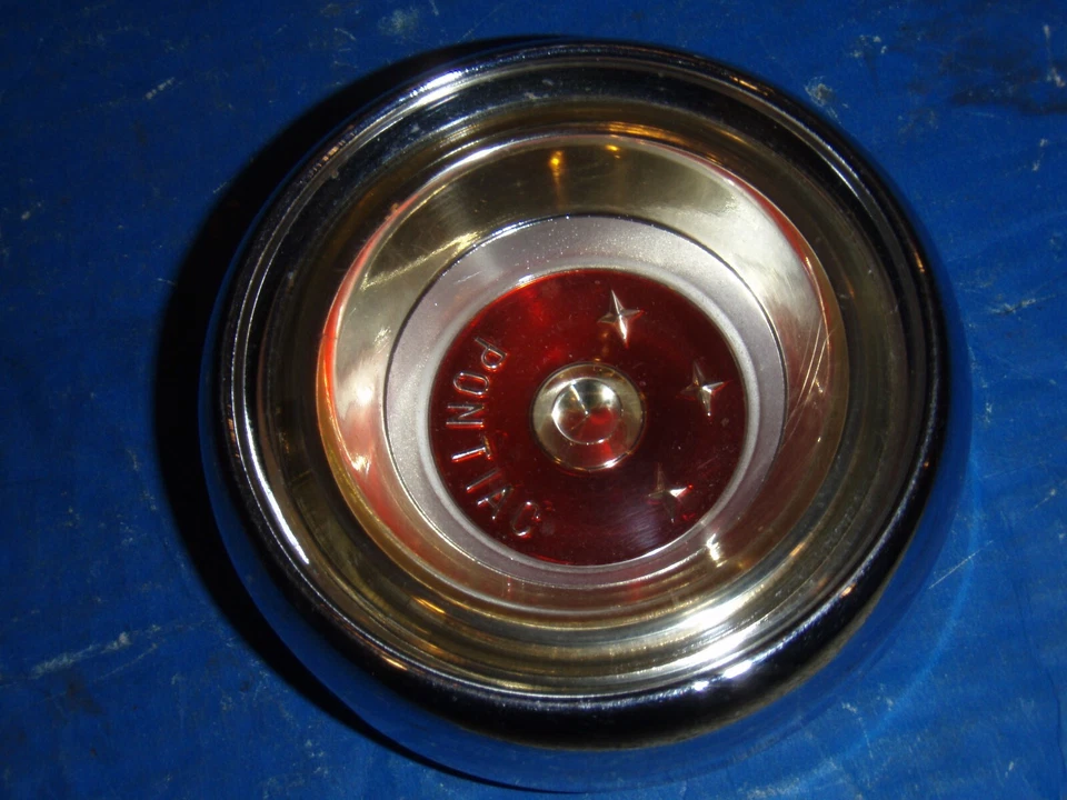 NOS 1962 Pontiac super duty 62Catalina horn button standard steering wheel - Image 2 of 4
